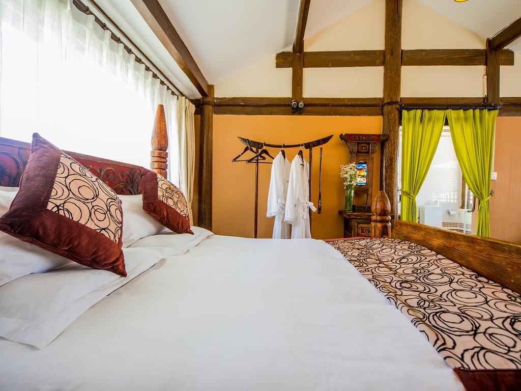 Old Tree Boutique Guesthouse 리장 외부 사진